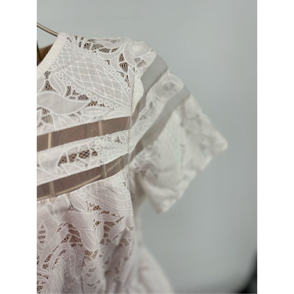 Motherhood Maternity Lace Dress Small White Pleated Short Sleeve Fit Flare - Picture 10 of 13